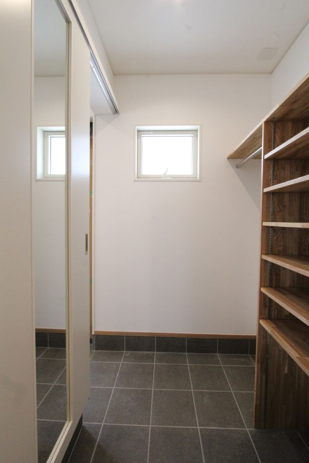 デキノヤホーム 【高岡市/５LDK/46.38坪/ナチュラル＆シックな家の建築実例画像4