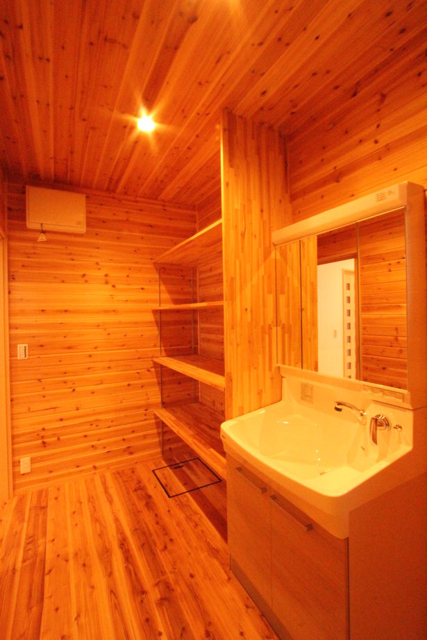 デキノヤホーム 【2000万円台/4LDK/39.5坪】無垢材をふんだんに使用した和風住宅の建築実例画像8