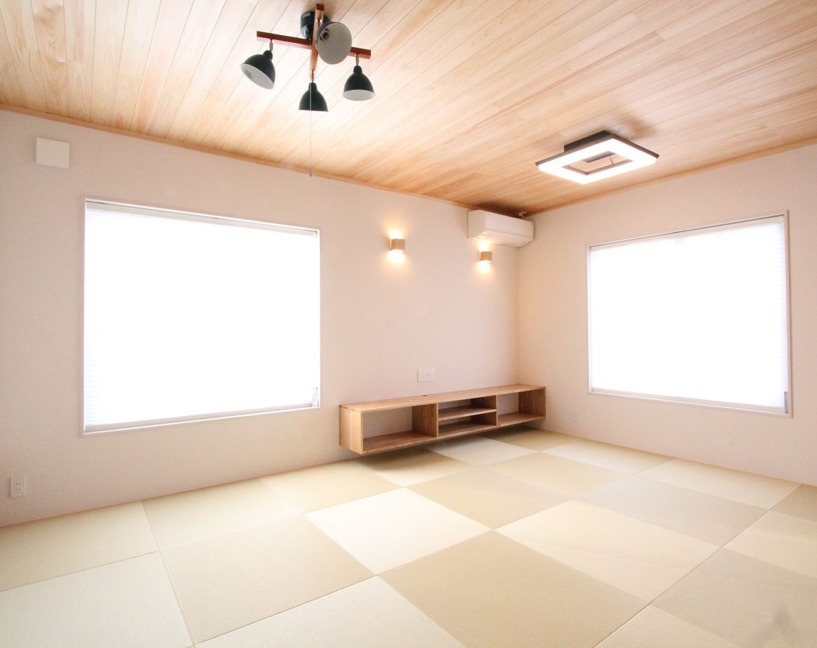 デキノヤホーム 【2,000万円台後半/下新川郡/47.4坪/4LDK＋インナーガレージ】　間取り図有の建築実例画像2