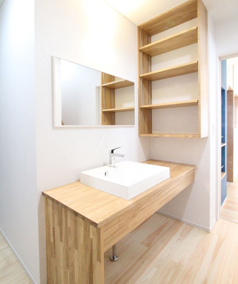 デキノヤホーム 【2,000万円台後半/下新川郡/47.4坪/4LDK＋インナーガレージ】　間取り図有の建築実例画像5