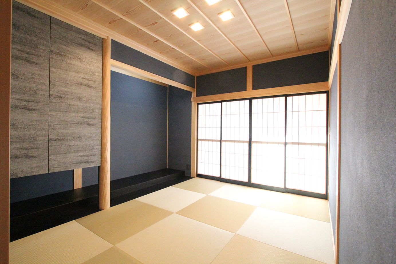 デキノヤホーム 【高岡市/3LDK/32.7坪/平屋】　温泉旅館のような和室+寝室の建築実例画像2