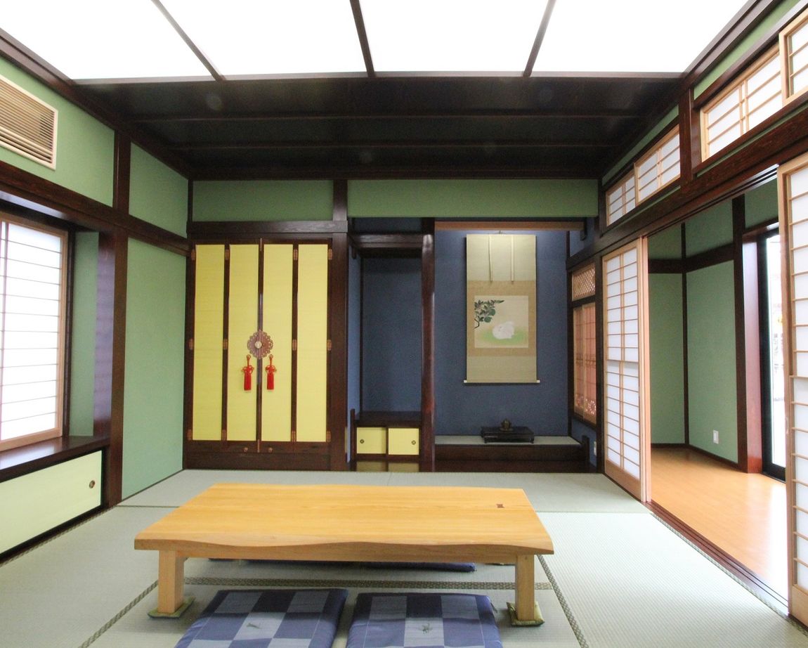 デキノヤホーム 【3,000万円台後半/射水市/56.1坪/4LDK】　テラスが2つある和モダンな家の建築実例画像2