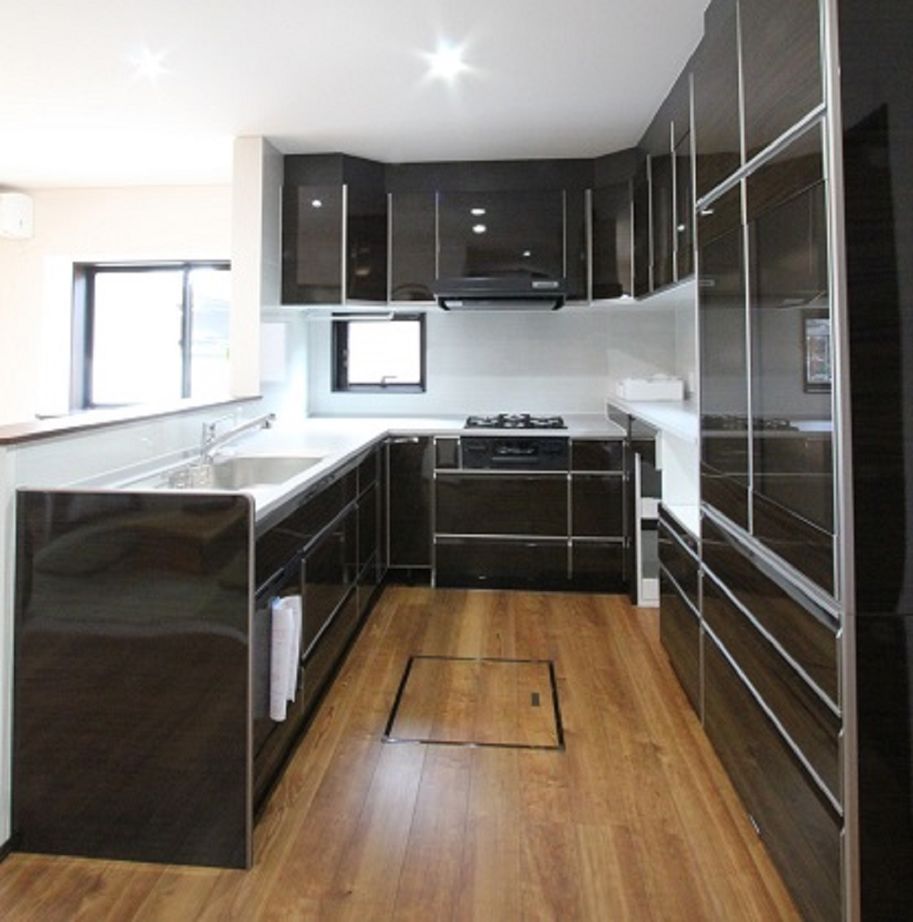 デキノヤホーム 【3,000万円台後半/射水市/56.1坪/4LDK】　テラスが2つある和モダンな家の建築実例画像8