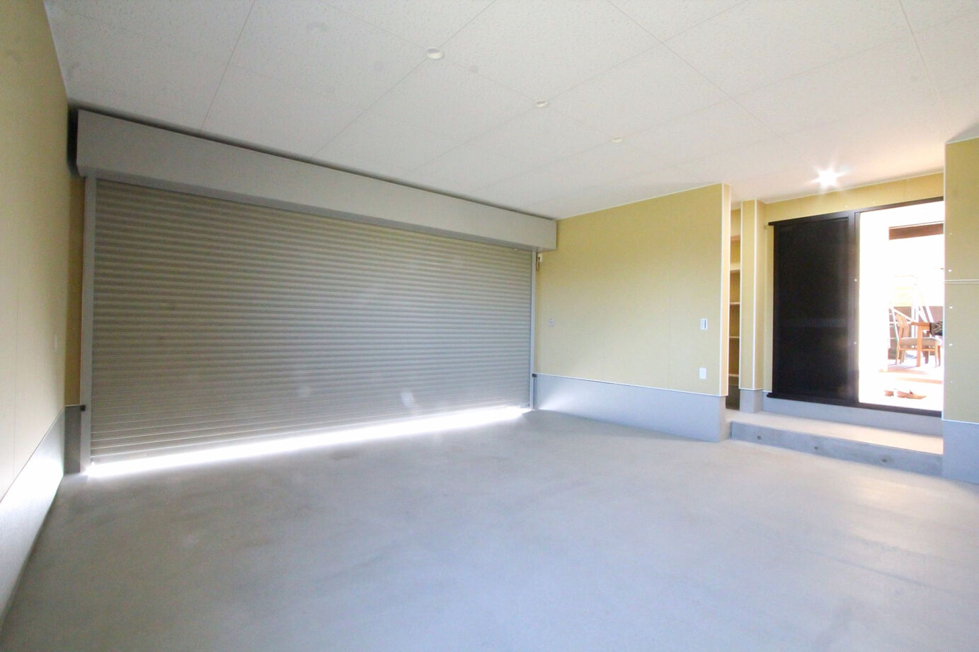 デキノヤホーム 【3LDK+インナーガレージ/吹抜け/40.4坪】 　木の心地よさを感じる家の建築実例画像7