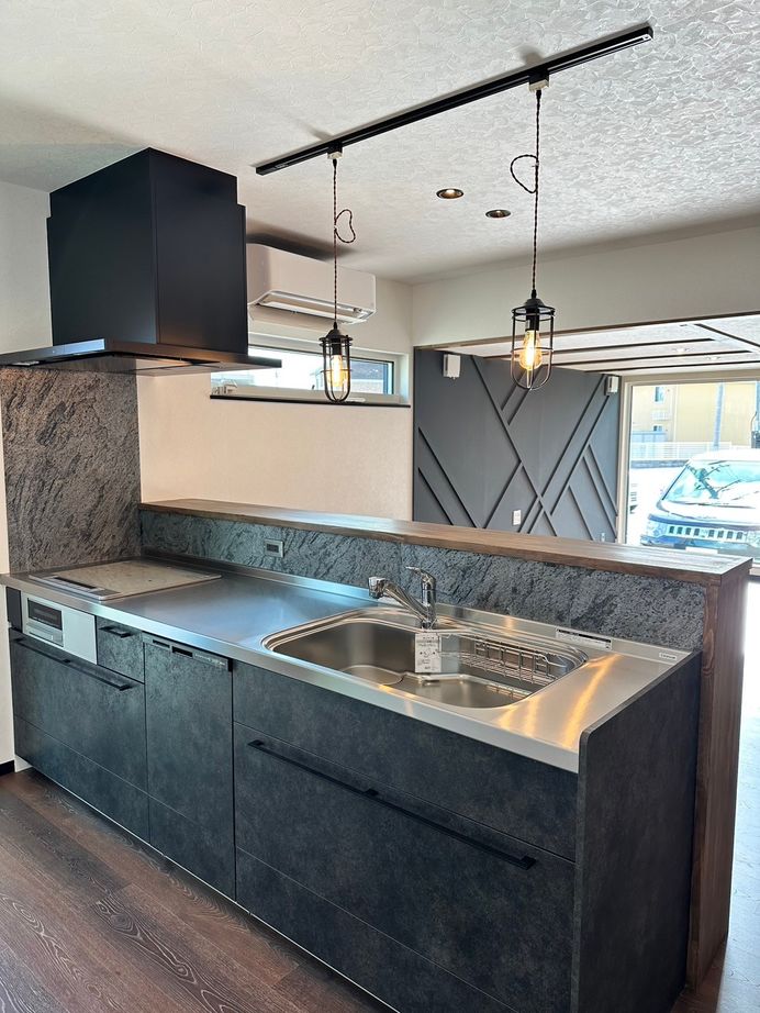 display/RIKIRYOU HOUSING 【岩手県/長期優良住宅/50坪/ガレージハウス】中二階のある家の建築実例画像3