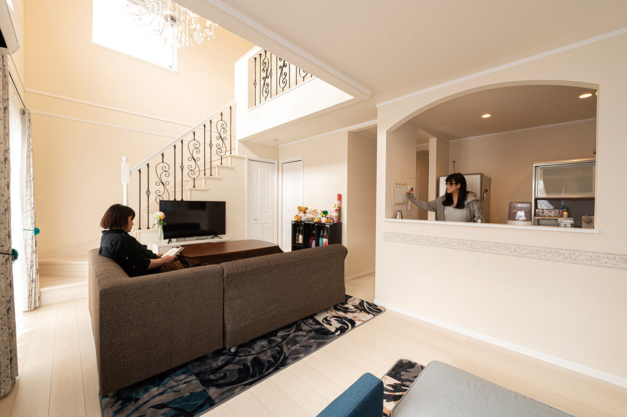 セルコホーム福岡西・宗像（福岡住宅） 明確な見積もりで納得の家づくり、吹抜けと愛車用のインナーガレージを実現の建築実例画像2