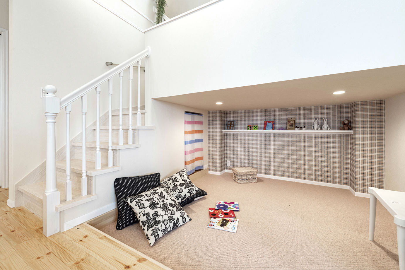 セルコホーム福岡西・宗像（福岡住宅） 【30坪台/スキップフロア/吹抜け】吹抜けが家族の空間をつなぐ、スキップフロアのあるお家の建築実例画像4