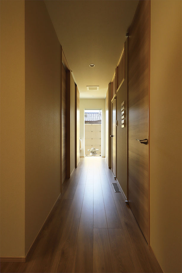 松栄ホーム 【3000万円台×純和風】二世帯住宅を前提にした家づくり。住まいに庭を取り込み、視界が開くデザインを提案の建築実例画像5