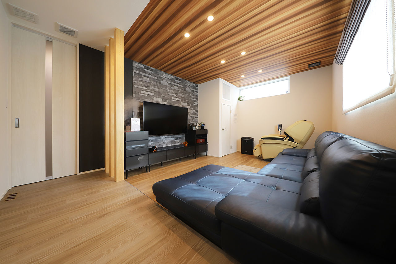 松栄ホーム 【4000万円台×二世帯住宅】安心して永く住み続く、ZEH＋R仕様で叶える高性能の二世帯住宅の建築実例画像2