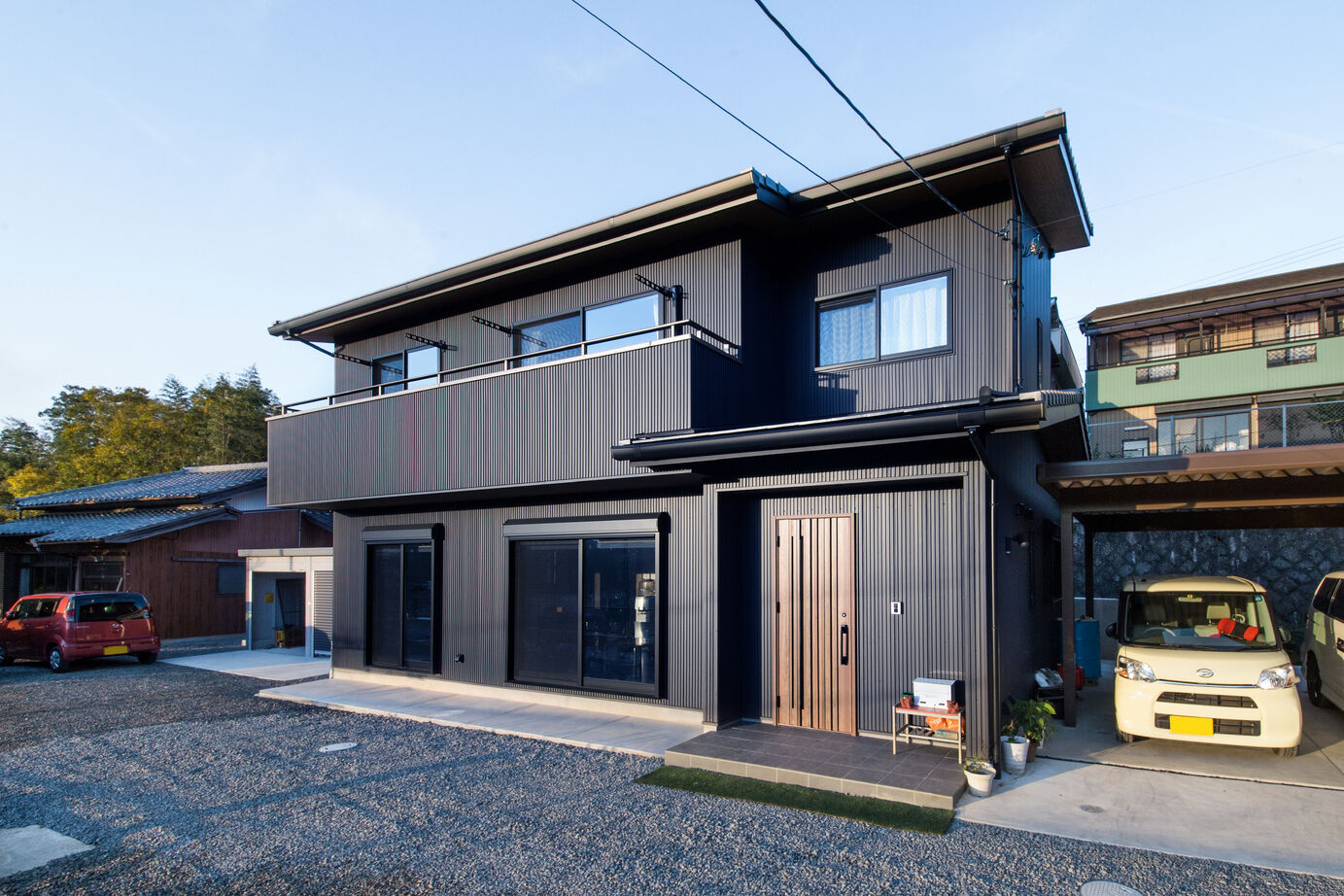 セブンハウス 二人の”好き”が重なり合う、木と暮らす和モダンライフの建築実例画像1