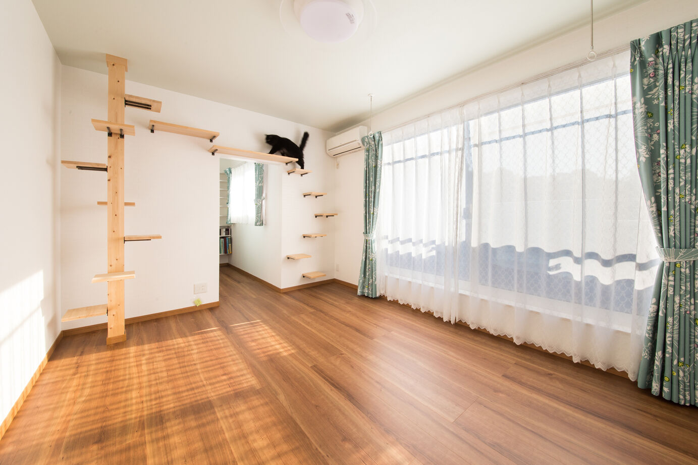 セブンハウス 二人の”好き”が重なり合う、木と暮らす和モダンライフの建築実例画像10