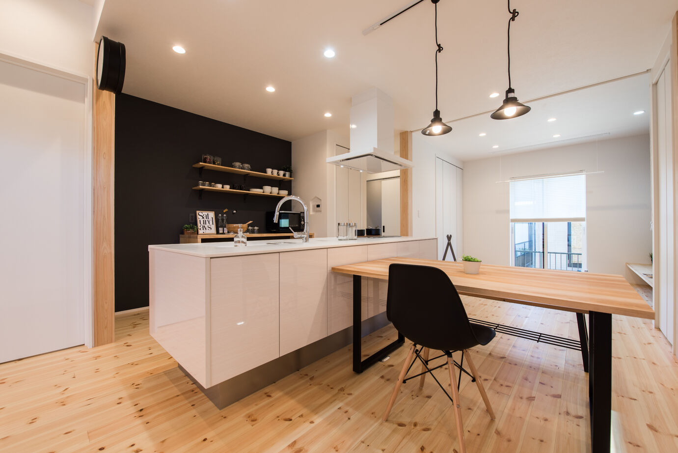 セブンハウス 家事も移動もストレスフリー。回遊動線で叶える快適な暮らしのある家。の建築実例画像9