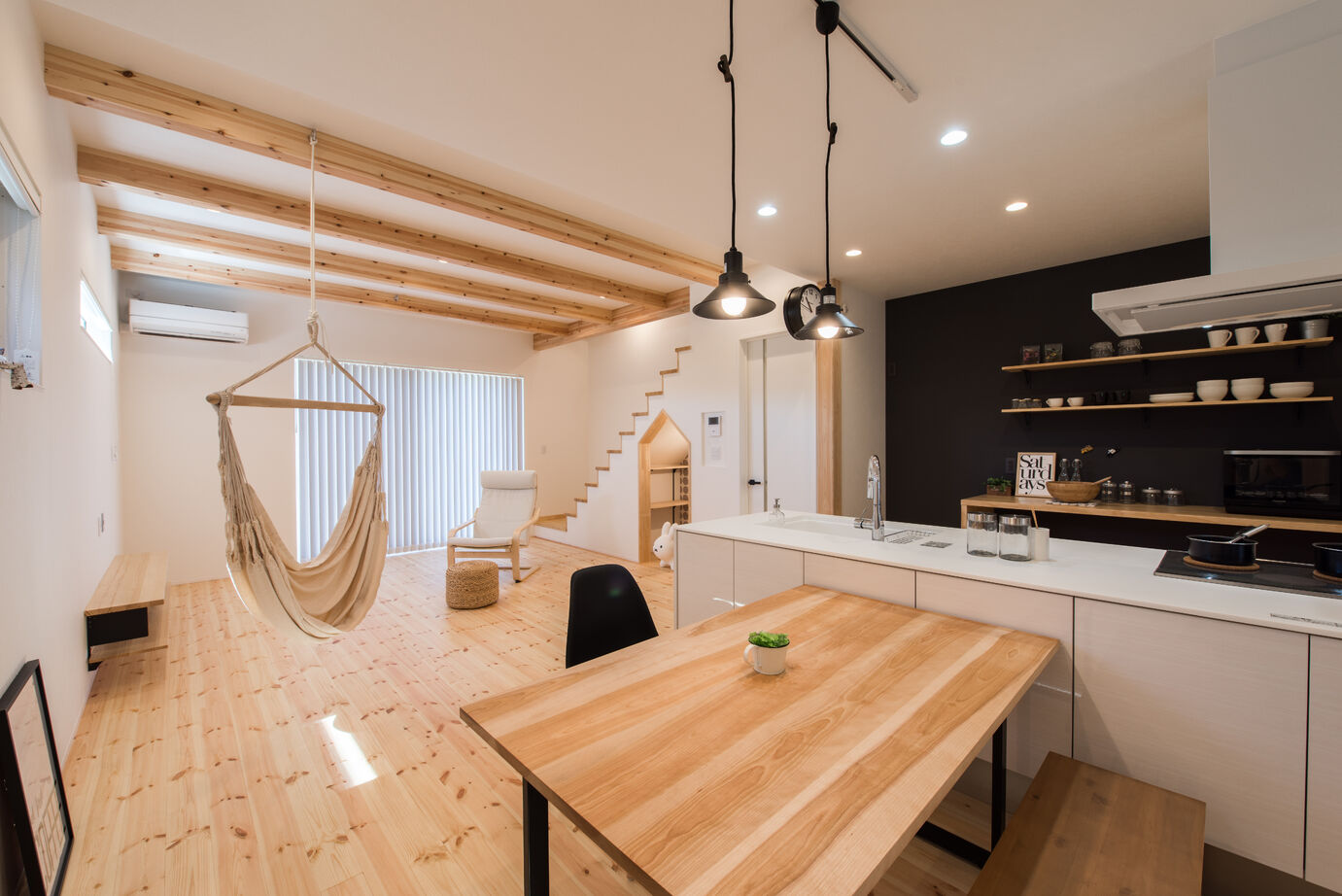 セブンハウス 家事も移動もストレスフリー。回遊動線で叶える快適な暮らしのある家。の建築実例画像10