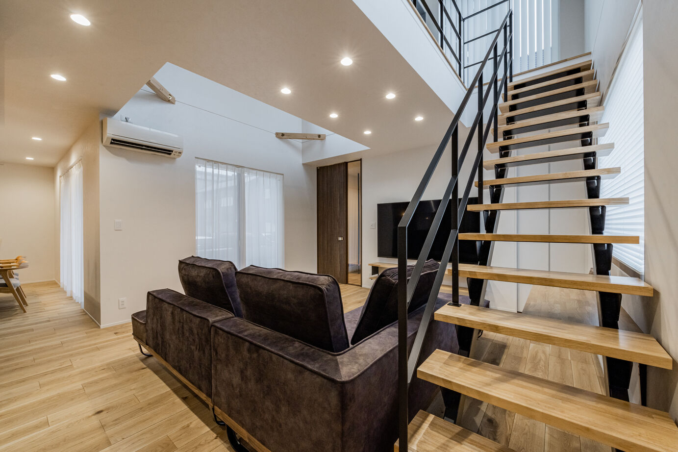 セブンハウス 家族がつながる、心地よい距離感。大空間リビングのある家。の建築実例画像8