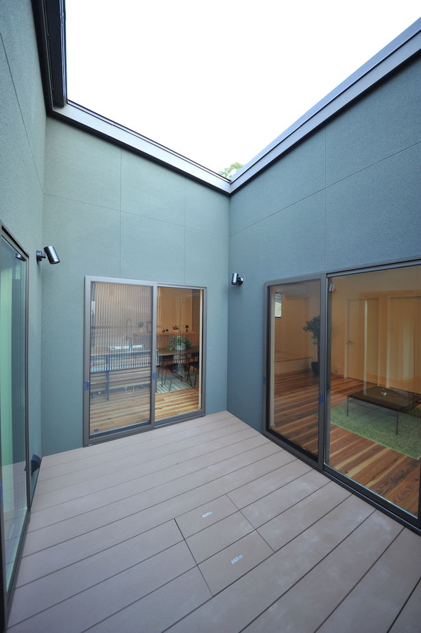 エスクリエイト　 【平屋/南大阪/2000万円台/間取り図有】「S-CUBE」杉の無垢フローリングに土佐和紙の壁紙、ZEH仕様の平屋の建築実例画像7