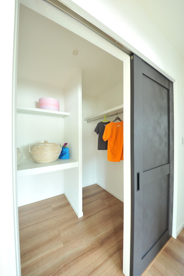 エスクリエイト　 【岸和田/2000万円台/間取り図有】「IELAB」ポポラートキッチンが映える大きな吹き抜けの住まいの建築実例画像9