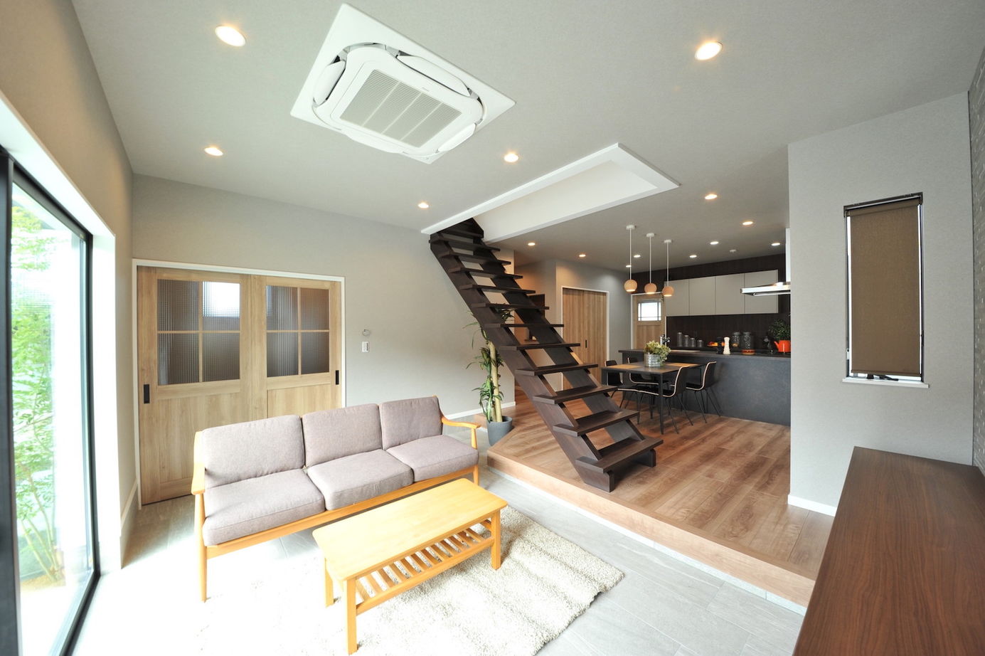 エスクリエイト　 【岸和田/2000万円台/33坪/間取り図】「IELAB」ピットリビングにスリット階段、耐震と断熱のZEH仕様のお家の建築実例画像3