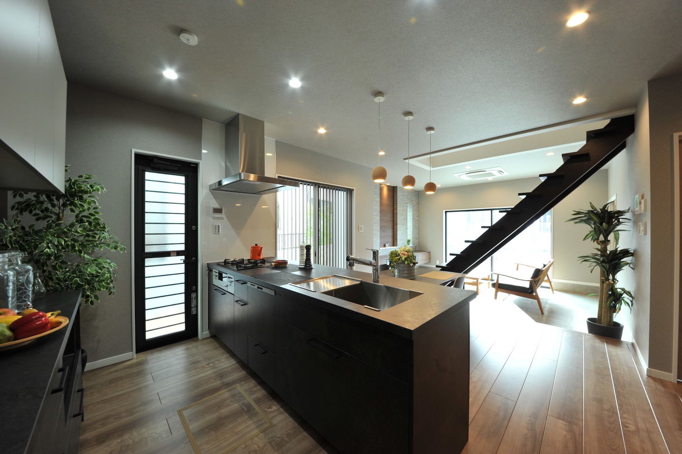 エスクリエイト　 【岸和田/2000万円台/33坪/間取り図】「IELAB」ピットリビングにスリット階段、耐震と断熱のZEH仕様のお家の建築実例画像6