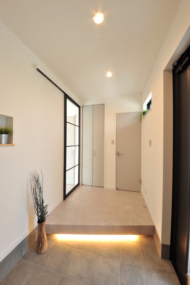 エスクリエイト　 【泉佐野/2000万円台/延床32坪/間取り図】開放感とプライバシーを両立。実面積以上に広がりを感じる家の建築実例画像9