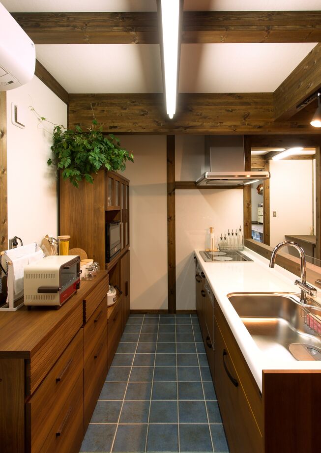 綿半林業 【2090万円/ひのき/インナーガレージ】大好きなものを詰め込んだ2人の宝箱「ガレージのある家」の建築実例画像6