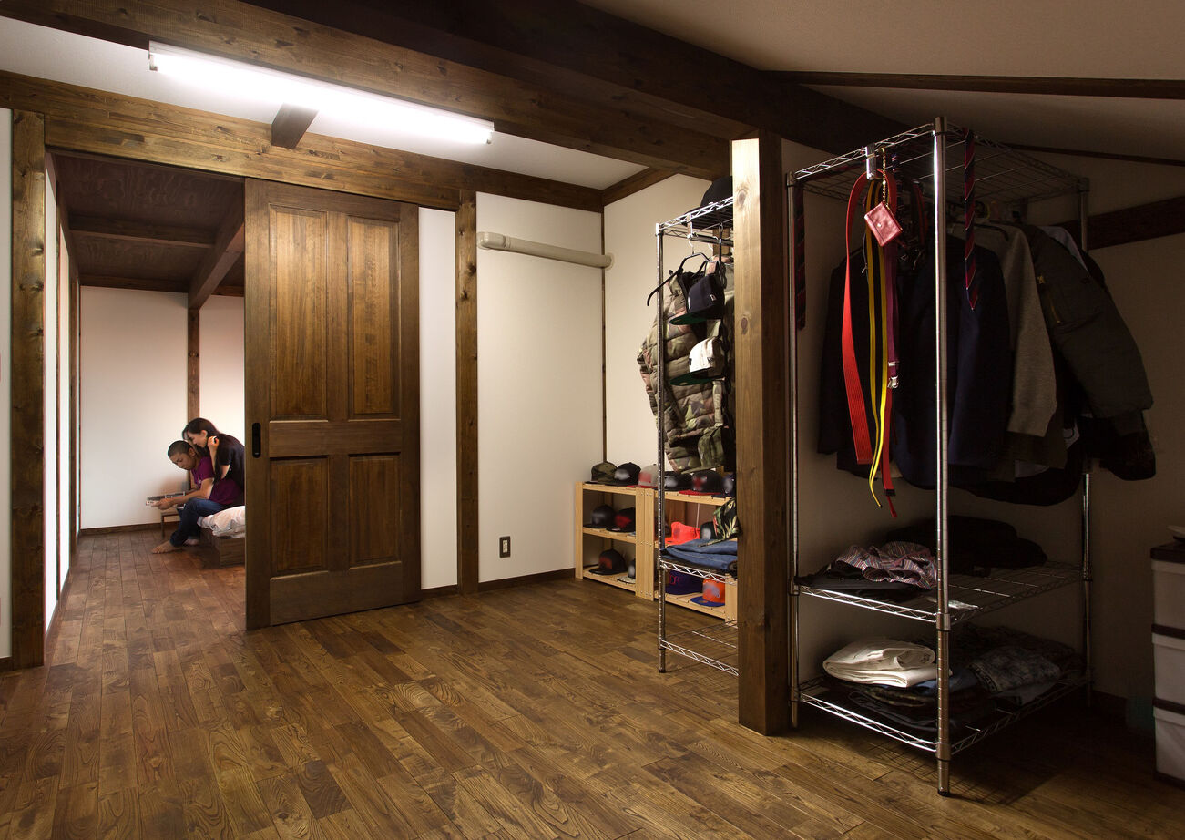 綿半林業 【2090万円/ひのき/インナーガレージ】大好きなものを詰め込んだ2人の宝箱「ガレージのある家」の建築実例画像10