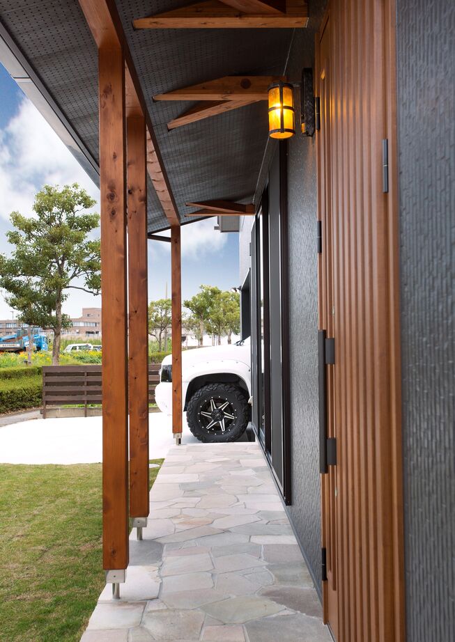 綿半林業 【2090万円/ひのき/インナーガレージ】大好きなものを詰め込んだ2人の宝箱「ガレージのある家」の建築実例画像14