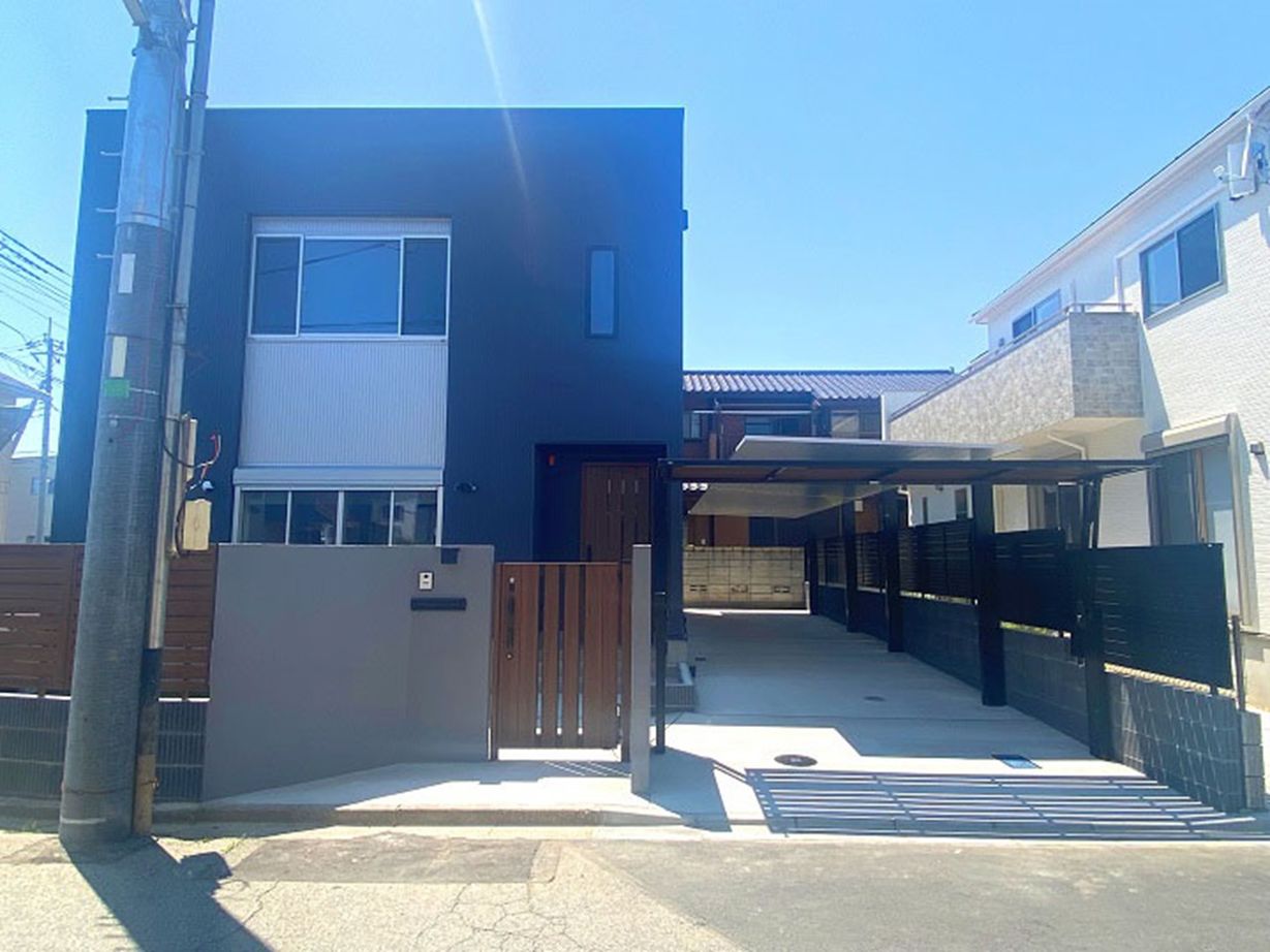 太陽ハウス 【松戸市/37坪/2階リビング】愛車を眺めながら暮らす、ビルトインガレージがある住まいの建築実例画像3