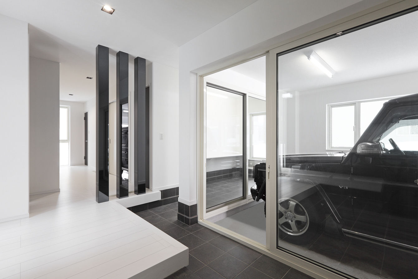 バリューホーム 【3000～3500万円】室内からも自慢の愛車を眺められるビルトインガレージの家の建築実例画像2