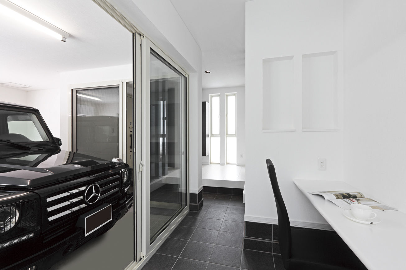 バリューホーム 【3000～3500万円】室内からも自慢の愛車を眺められるビルトインガレージの家の建築実例画像3