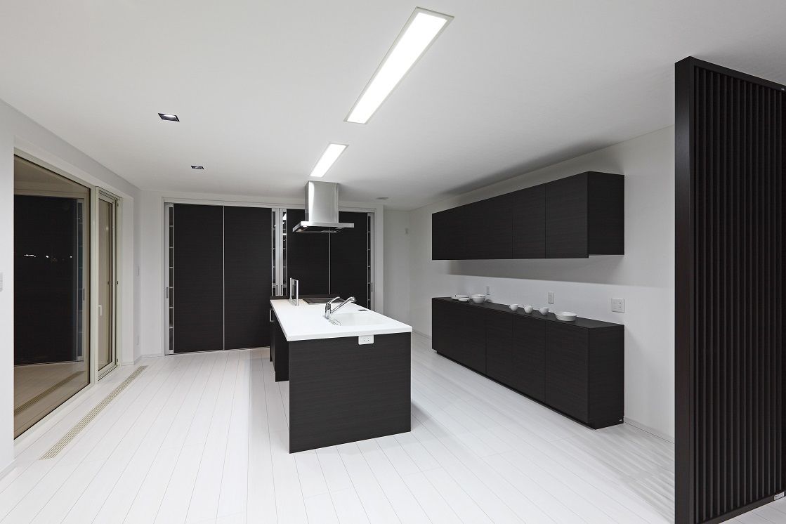 バリューホーム 【3000～3500万円】室内からも自慢の愛車を眺められるビルトインガレージの家の建築実例画像8