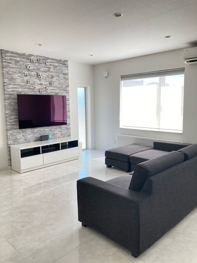 バリューホーム 【2000万円台後半】モノトーンのモダンな室内に、お気に入りのタイルやデザインウォールで遊び心をプラスの建築実例画像3