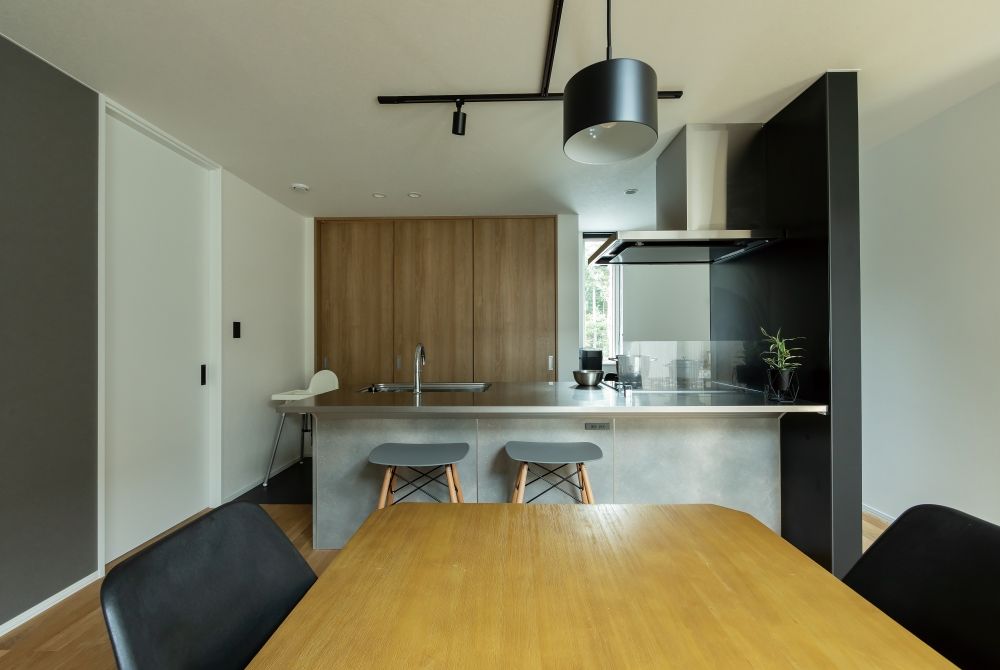 バリューホーム 【ビルトインガレージ】細部までデザインと素材にこだわり自分たちらしさが輝く住まいの建築実例画像4