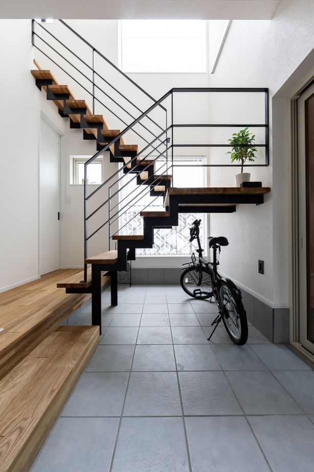 バリューホーム 【ビルトインガレージ】細部までデザインと素材にこだわり自分たちらしさが輝く住まいの建築実例画像7