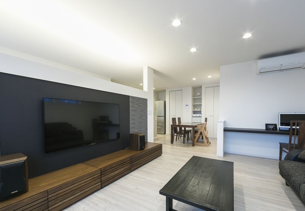 バリューホーム 【ガレージハウス】シンプルなデザインも性能も大満足な、愛車と暮らすガレージハウスの建築実例画像7