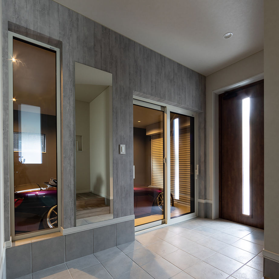 バリューホーム 愛車が絵になるビルトインガレージ、リゾートホテルのような室内など大人のリラックス空間を実現の建築実例画像3