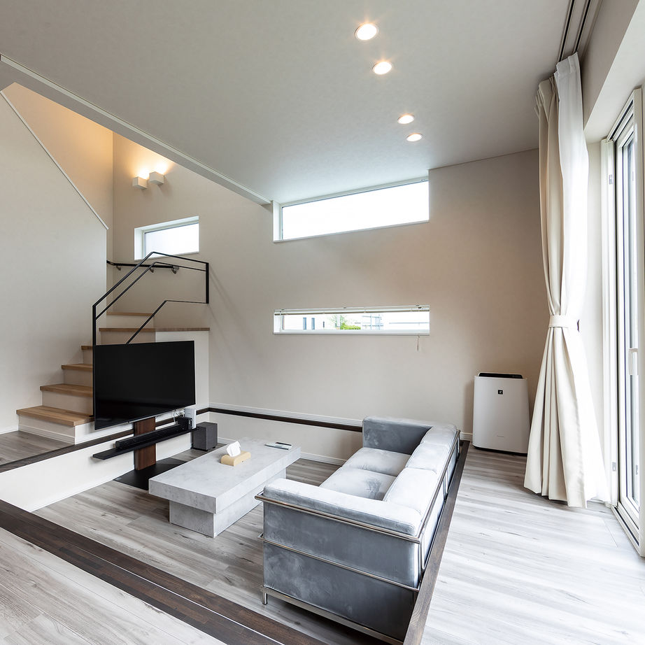 バリューホーム 愛車が絵になるビルトインガレージ、リゾートホテルのような室内など大人のリラックス空間を実現の建築実例画像4