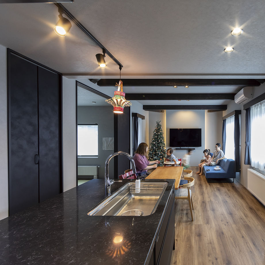 バリューホーム ビルトインガレージ、ファミリークローク、ペット空間ほか希望を全て叶えた家の建築実例画像