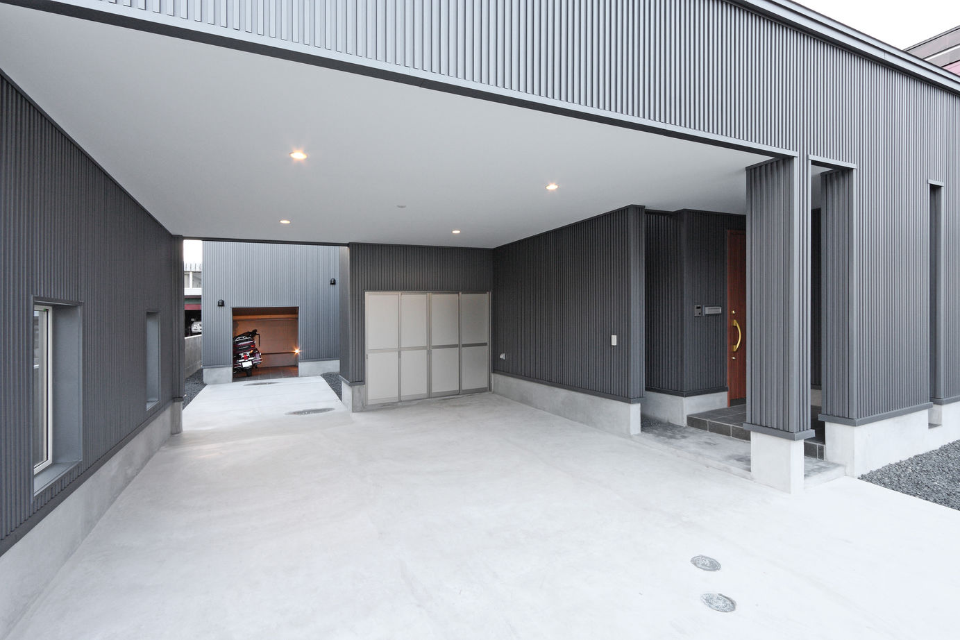 バリューホーム 【札幌市/ガレージハウス/吹き抜け】和室で趣味時間を楽しめるモダンデザインな住まいの建築実例画像4