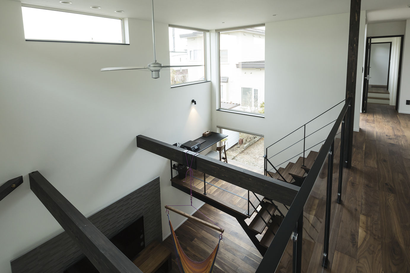 バリューホーム 【江別市】吹き抜けにハンモック、どこまでも開放的な二世帯住宅の建築実例画像5