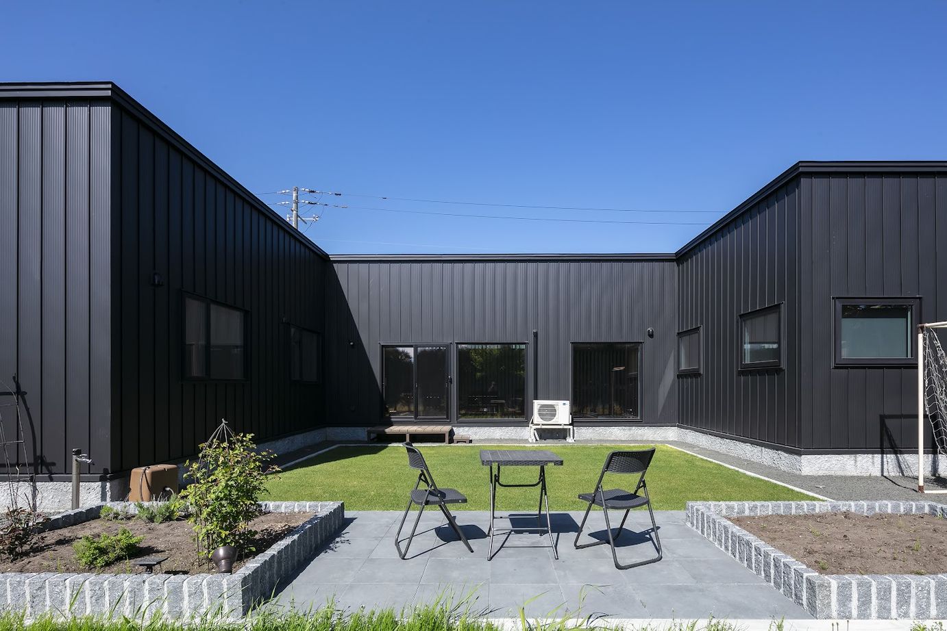 バリューホーム 庭を抱く圧倒的な開放感が魅力の平屋の建築実例画像2