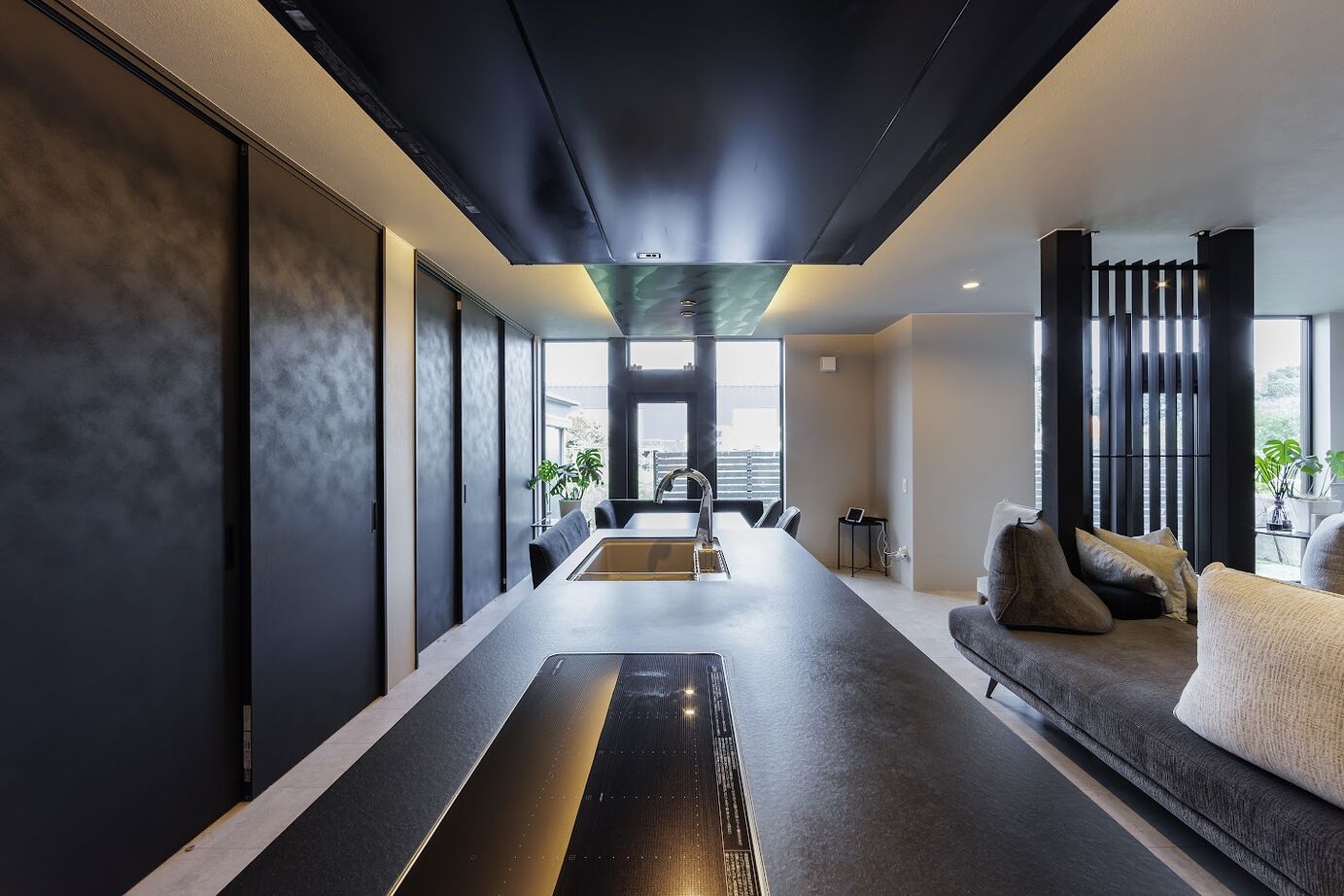 バリューホーム 【4000万円～/ビルトインガレージ】中も外も家族時間を楽しめるハイセンスなガレージハウスの建築実例画像7