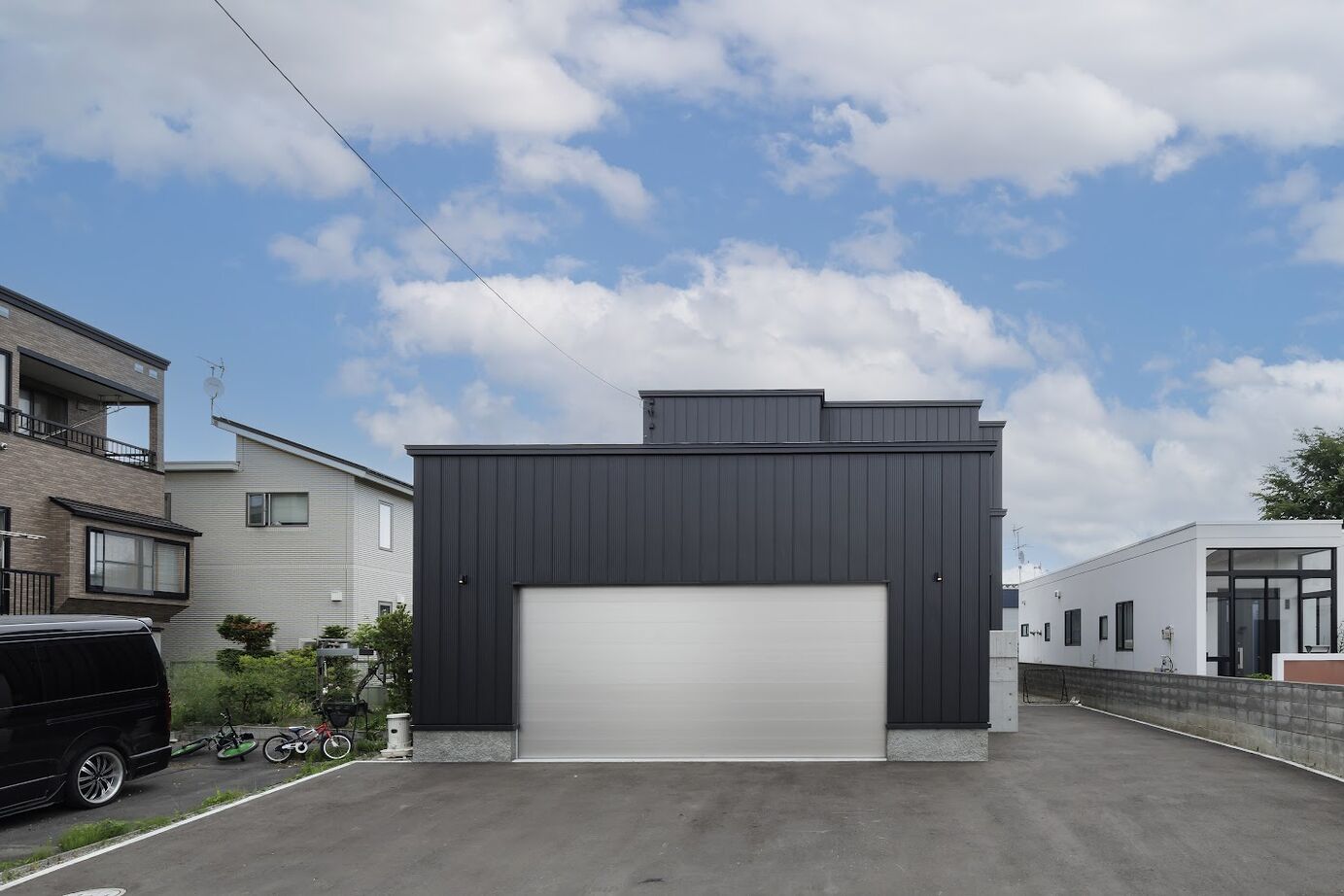 バリューホーム 【4000万円～/ビルトインガレージ】中も外も家族時間を楽しめるハイセンスなガレージハウスの建築実例画像10