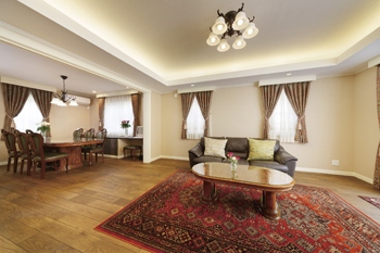 山栄ホーム　リゾートな家　(重量木骨の家) 【長岡京市/4000万円台/駐車場有】無垢材を使った耐震SE構法、断熱に優れた老舗ホテルの様な家の実例の建築実例画像4