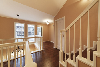 山栄ホーム　リゾートな家　(重量木骨の家) 【長岡京市/4000万円台/駐車場有】無垢材を使った耐震SE構法、断熱に優れた老舗ホテルの様な家の実例の建築実例画像8