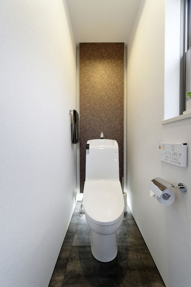 山栄ホーム　リゾートな家　(重量木骨の家) 【京都市/敷地19坪/本体2300万円】愛車と暮らすガレージハウス。SE構法により大型車を余裕で収納の建築実例画像6