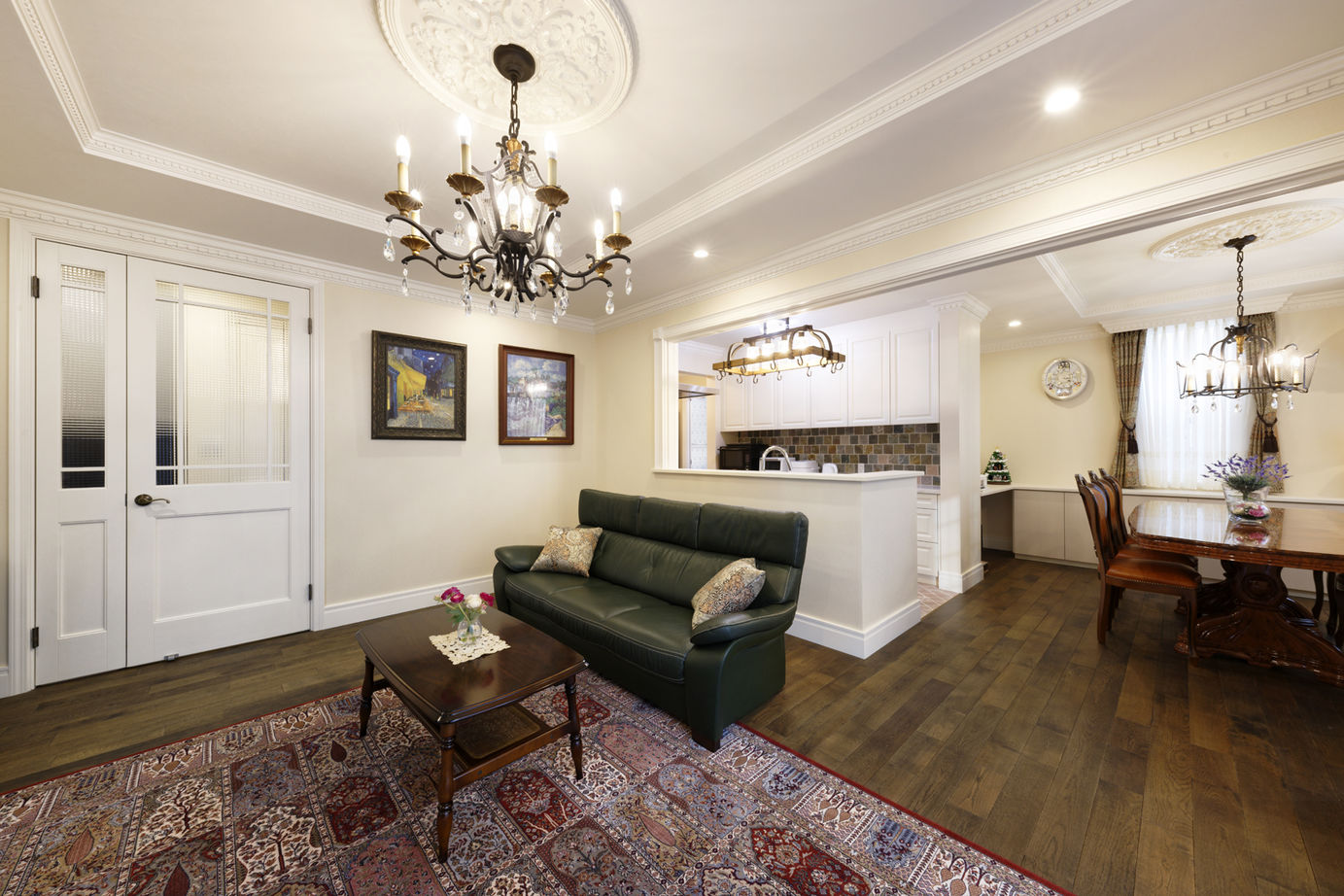 山栄ホーム　リゾートな家　(重量木骨の家) 【京都府向日市/洋風邸宅】洗練美を極めた耐震構法SE構法の邸宅。趣深い赤煉瓦、優美な意匠が憧れを誘うの建築実例画像6