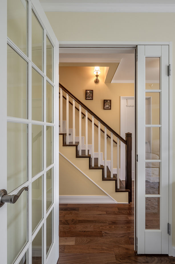 山栄ホーム　リゾートな家　(重量木骨の家) 【城陽市/3000万円台/耐震住宅/図面あり】伝統が息づくアーリーアメリカンな家。若い夫婦の夢をかたちにの建築実例画像4