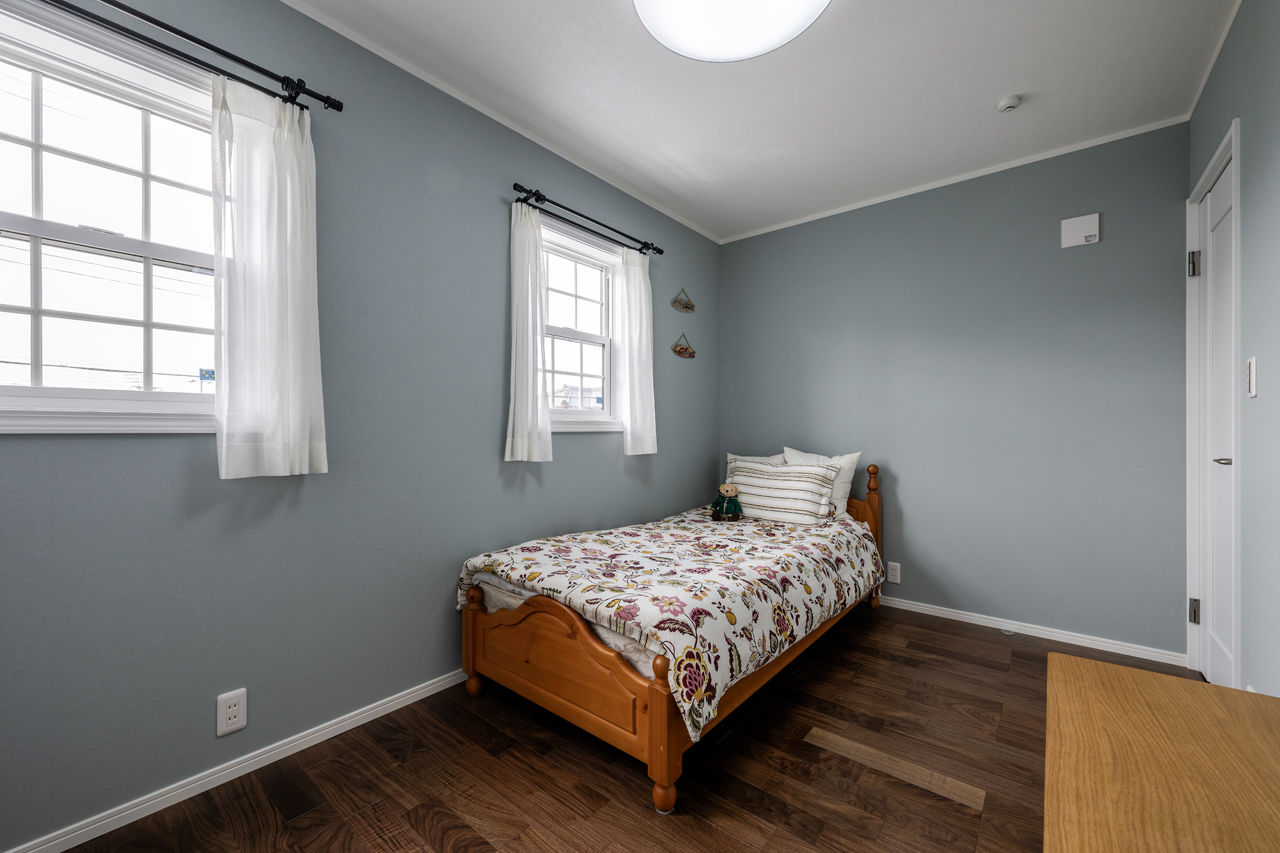 山栄ホーム　リゾートな家　(重量木骨の家) 【城陽市/3000万円台/耐震住宅/図面あり】伝統が息づくアーリーアメリカンな家。若い夫婦の夢をかたちにの建築実例画像10