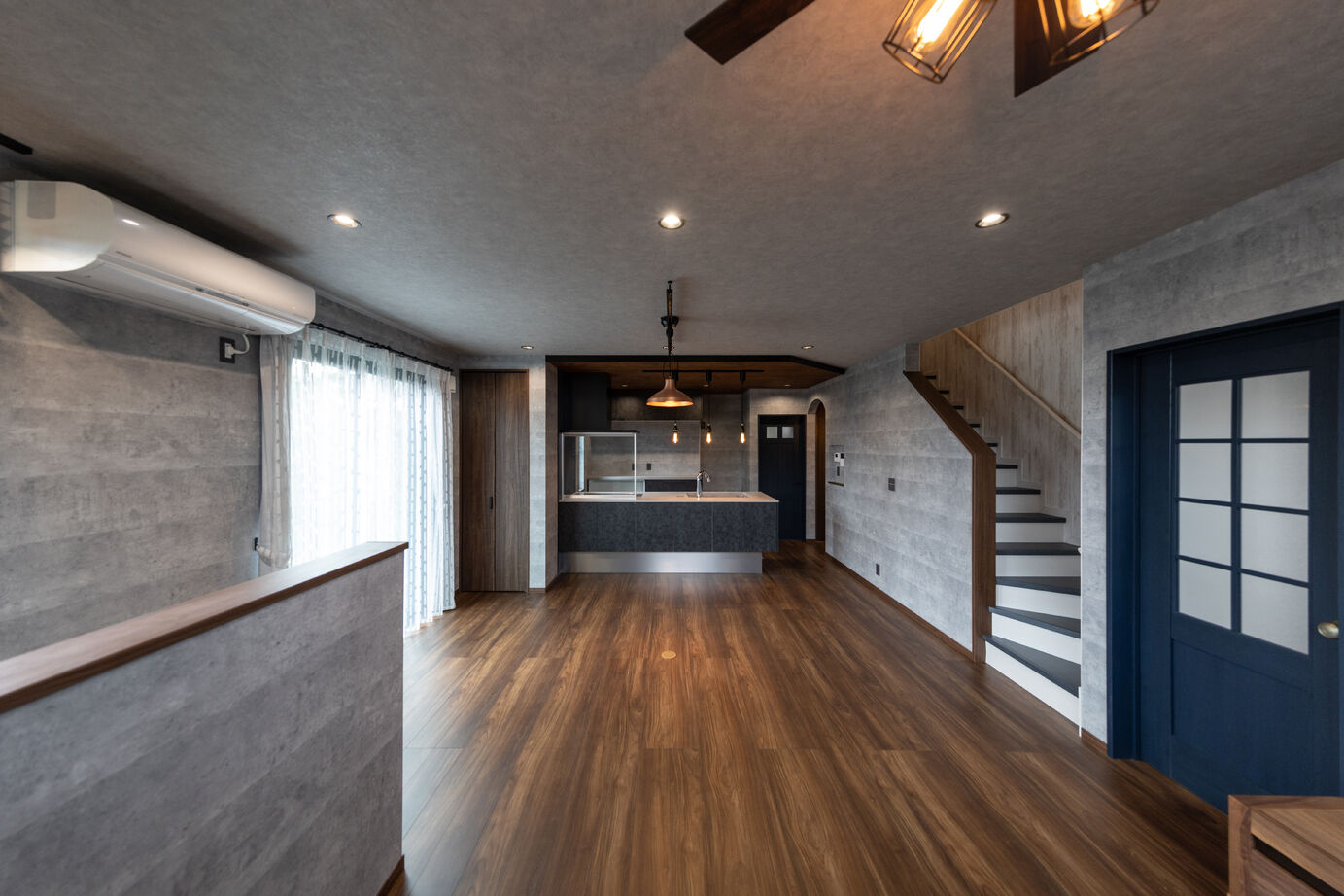 渡辺建設（パナソニックビルダーズグループ） 【裾野市／スタイリッシュ／快適動線】こだわりのインテリアが映える、自慢の家の建築実例画像2