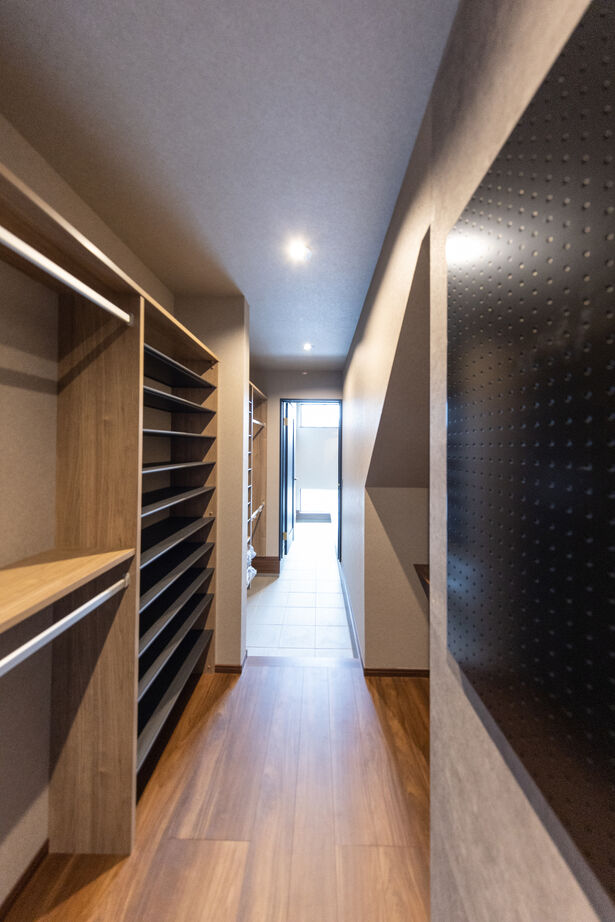 渡辺建設（パナソニックビルダーズグループ） 【裾野市／スタイリッシュ／快適動線】こだわりのインテリアが映える、自慢の家の建築実例画像7